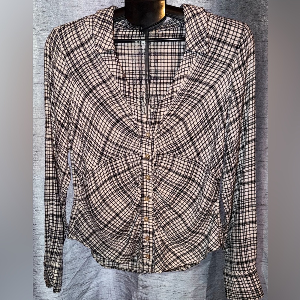 Pilcro by Anthropologie Blk White Plaid Ruched Button Shirt M Academic Chic VNec